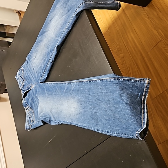 American eagle favorite boyfriend jeans - Picture 2 of 8